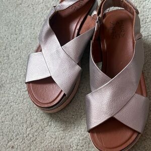Naturalizer Women's Metallic Sandals